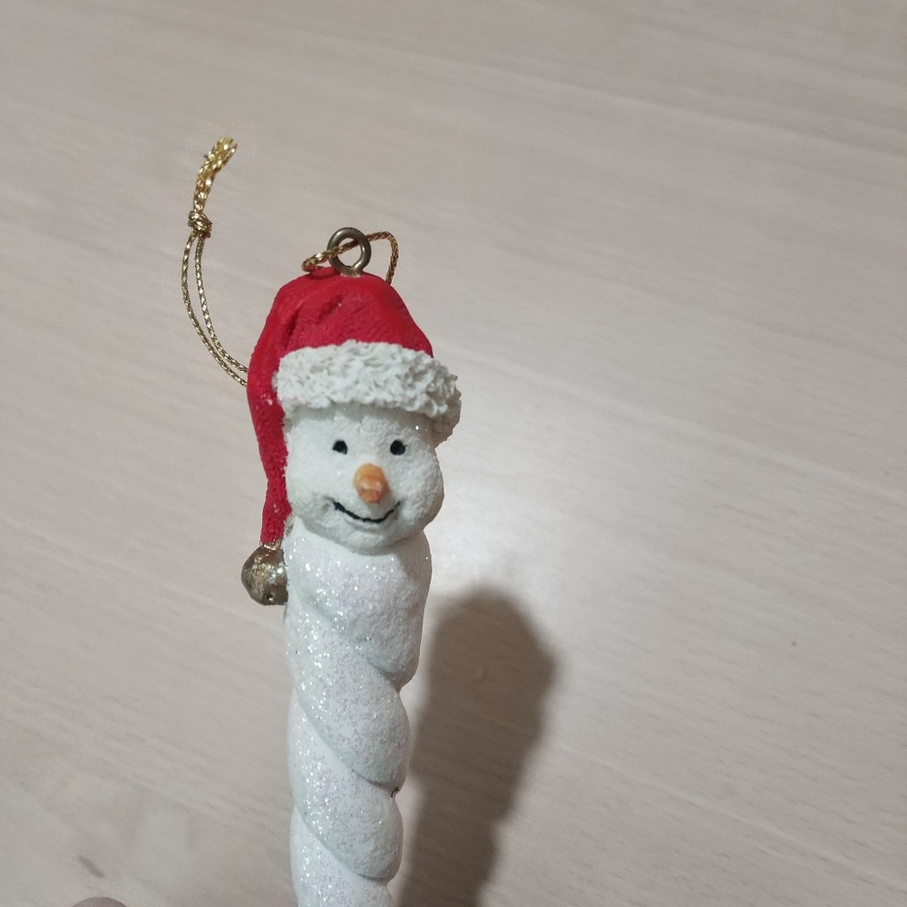 Heavy glittery snowman icicle ❄️⛄